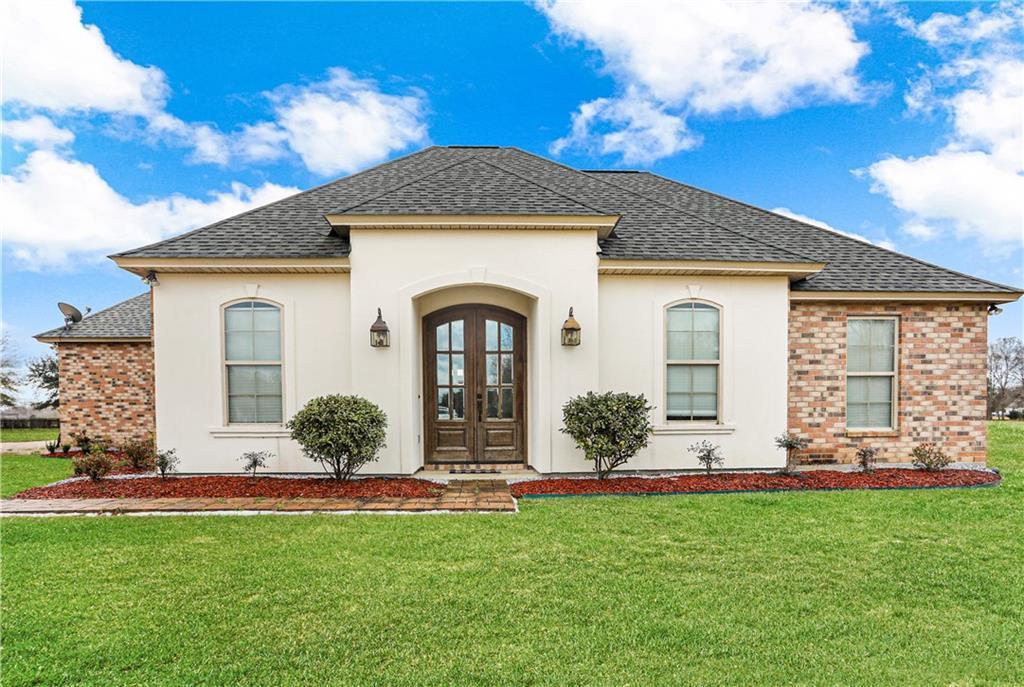 305 Highland Crest Dr