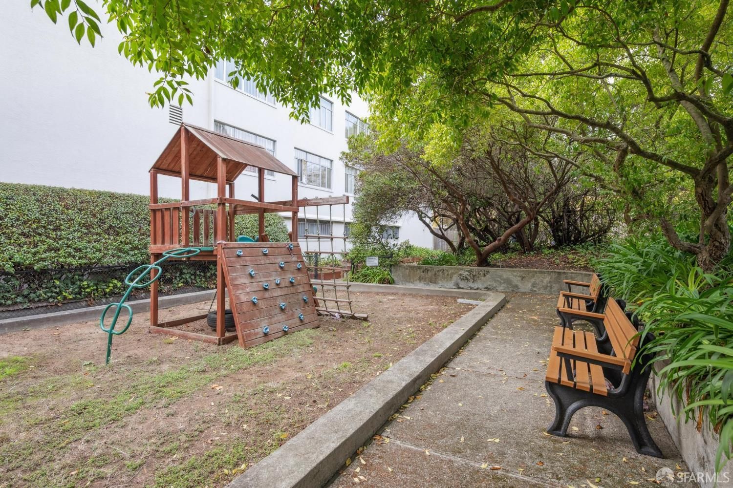 66 Cleary Ct, Unit 1409