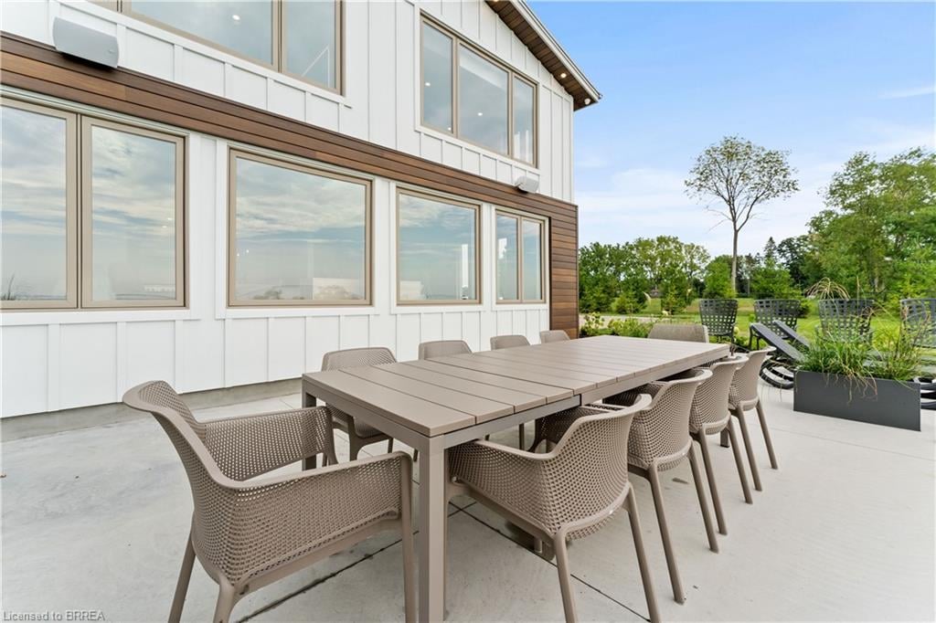 434 Front Road