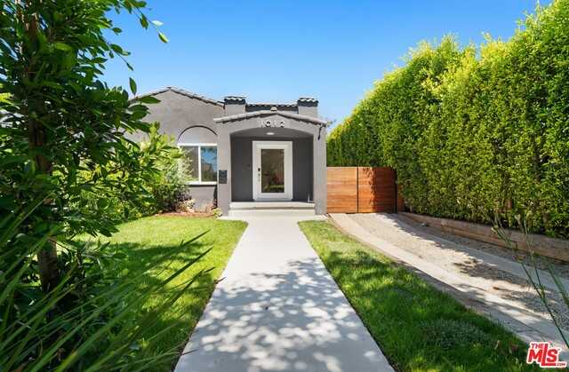 1012 N LA JOLLA AVE