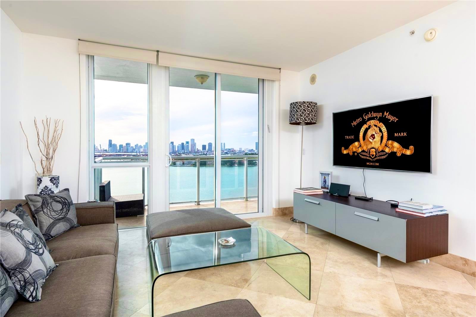520 WEST AVE #1405