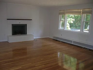 7 Rockville Ave