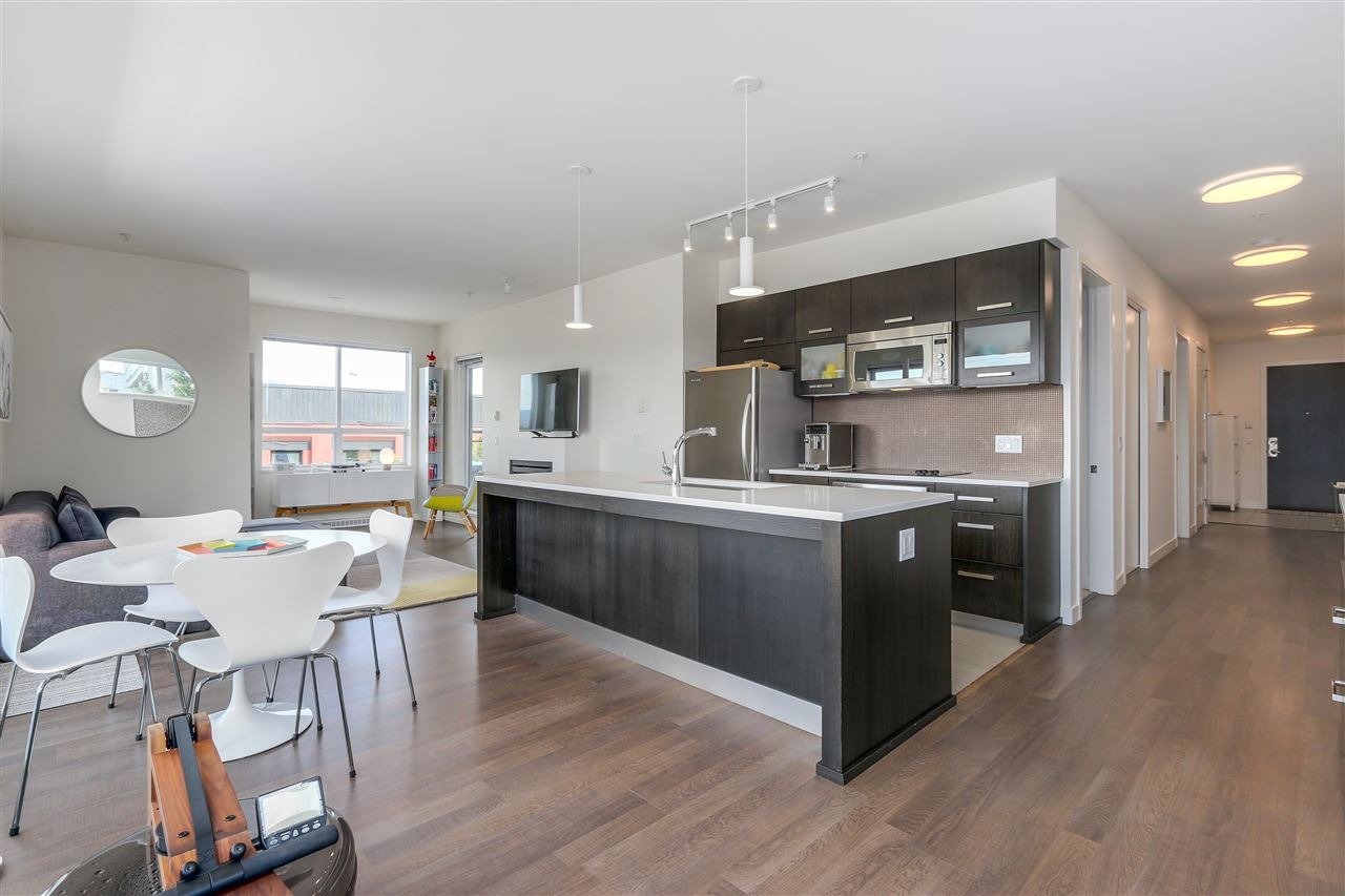 3333 Main St, #305