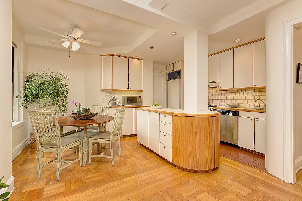 175 West 93rd Street Unit: 14H