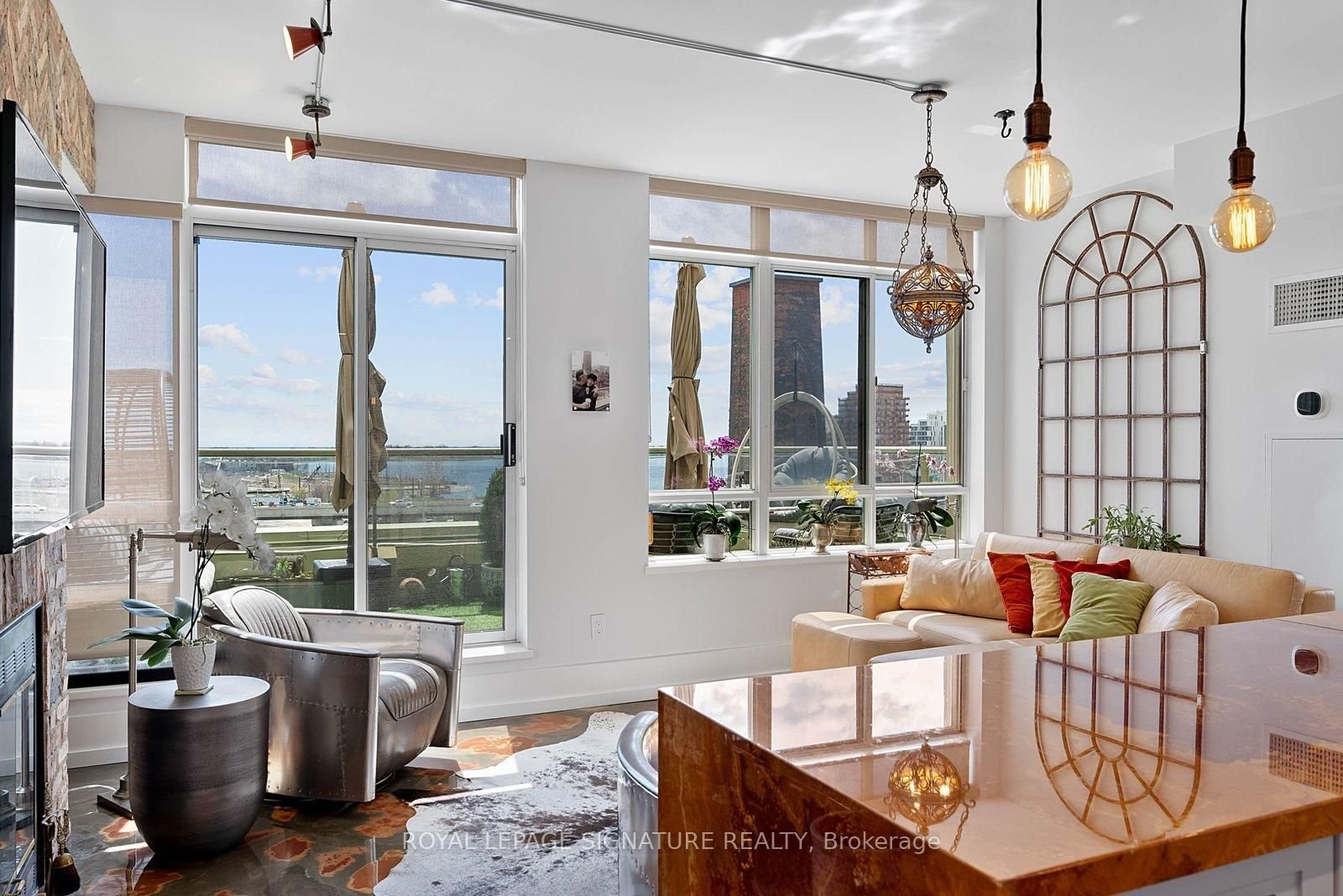 PENTHOUSE ON THE MILL