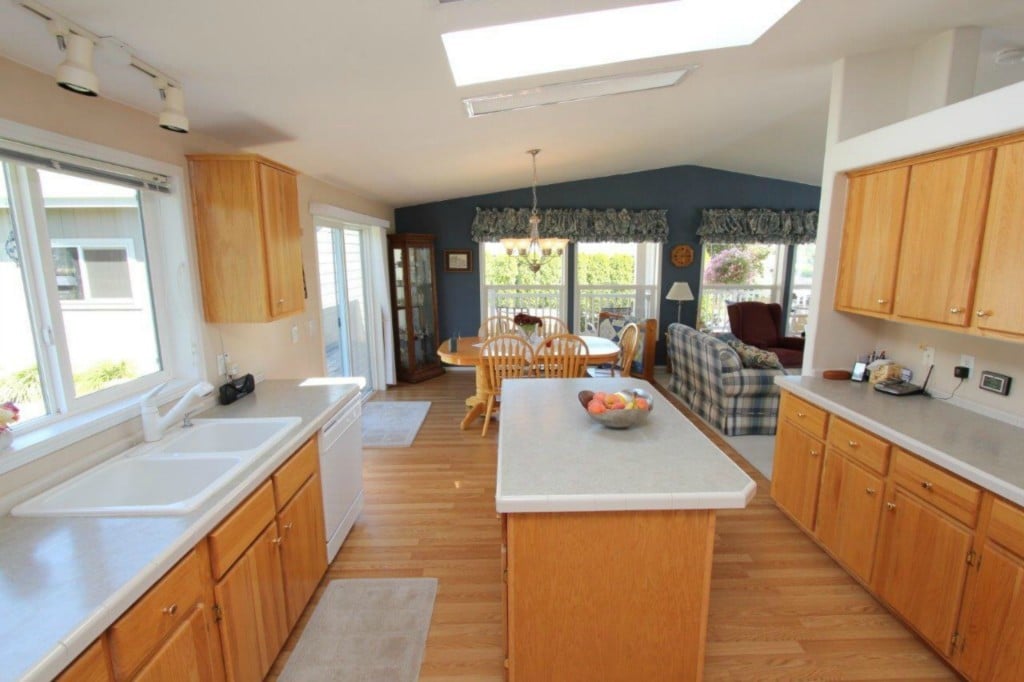 1004 Sunrise Dr