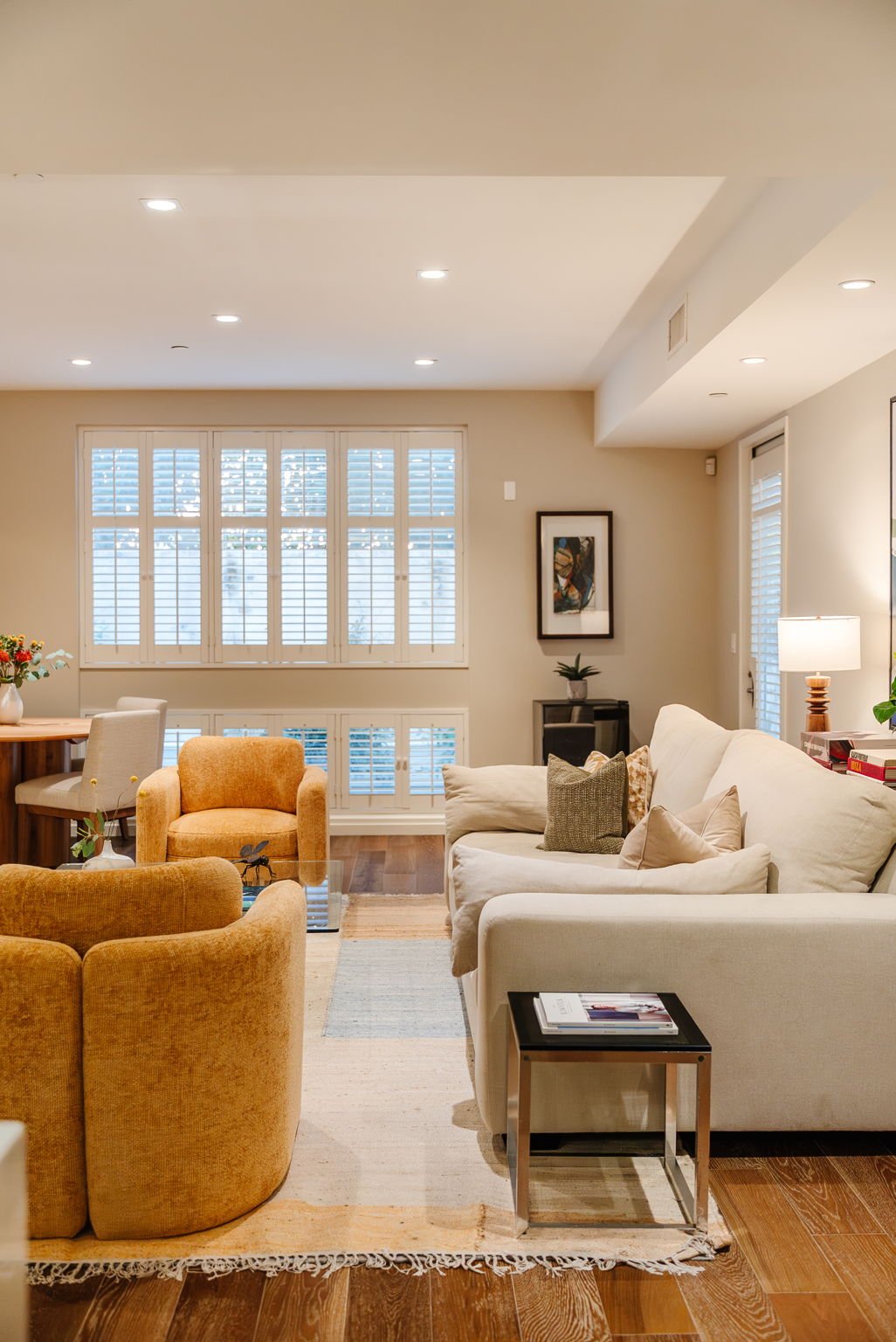 441 S Barrington Ave Unit: 109, Brentwood 