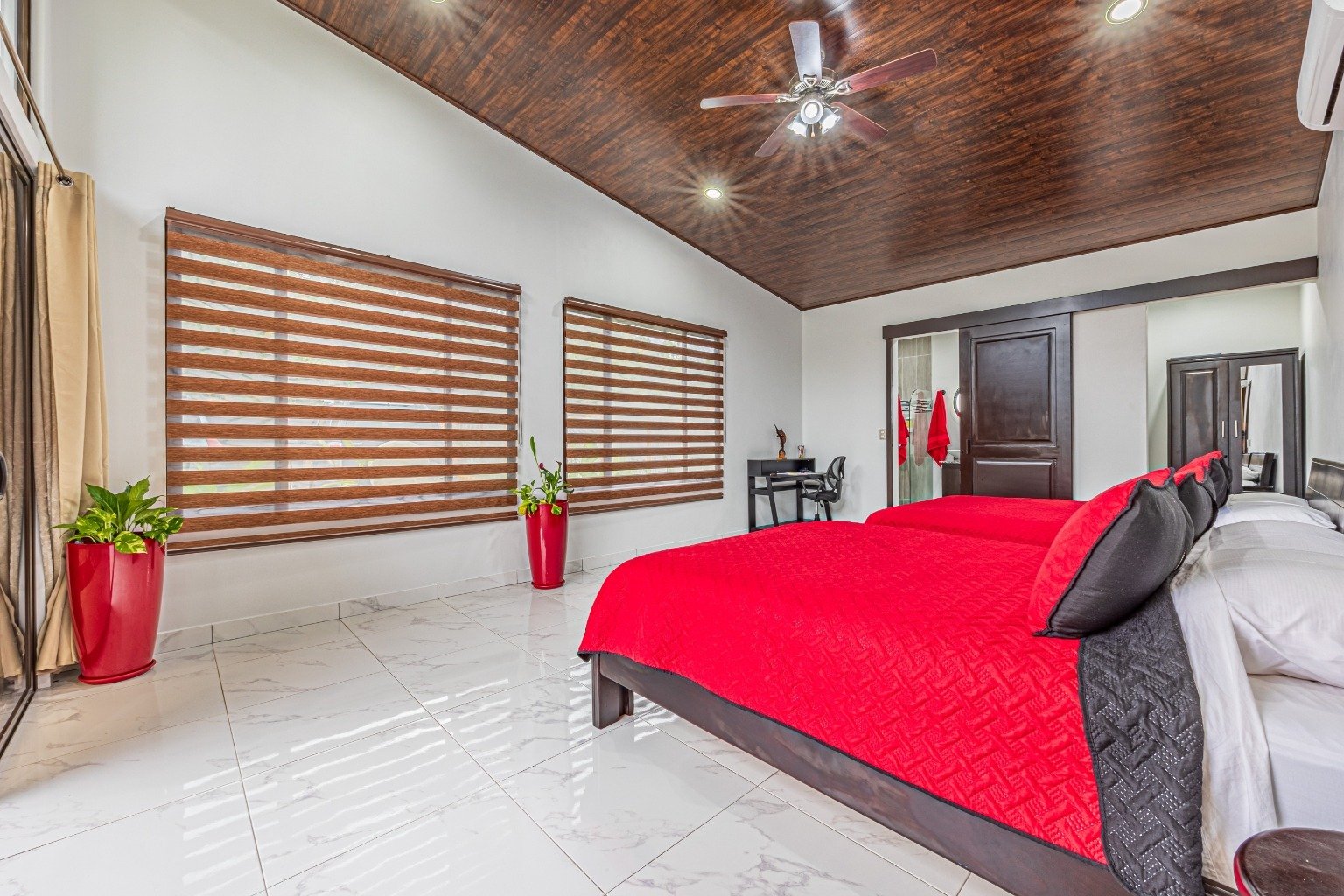Incredible turnkey investment opportunity, 3 Rental villas, and a 2 Bedroom Home with a large pool.