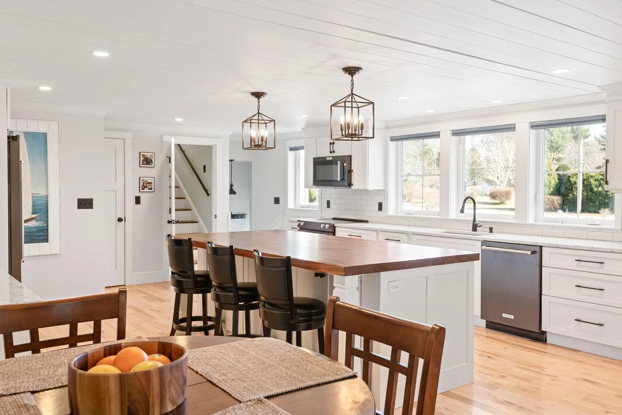 Home for Sale – 19 Ocean View Road, Kennebunk Maine – $995,000