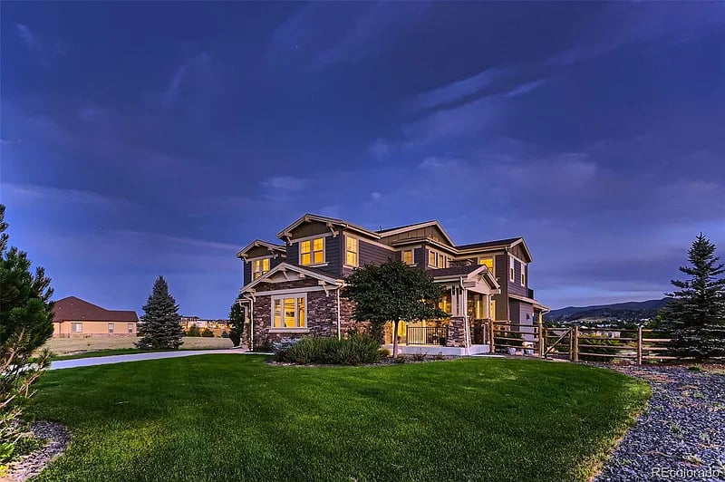 8661 Hunters Hill Ln