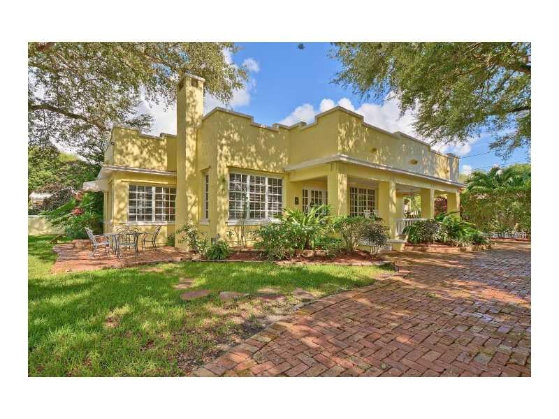 1316 N Rio Vista Blvd