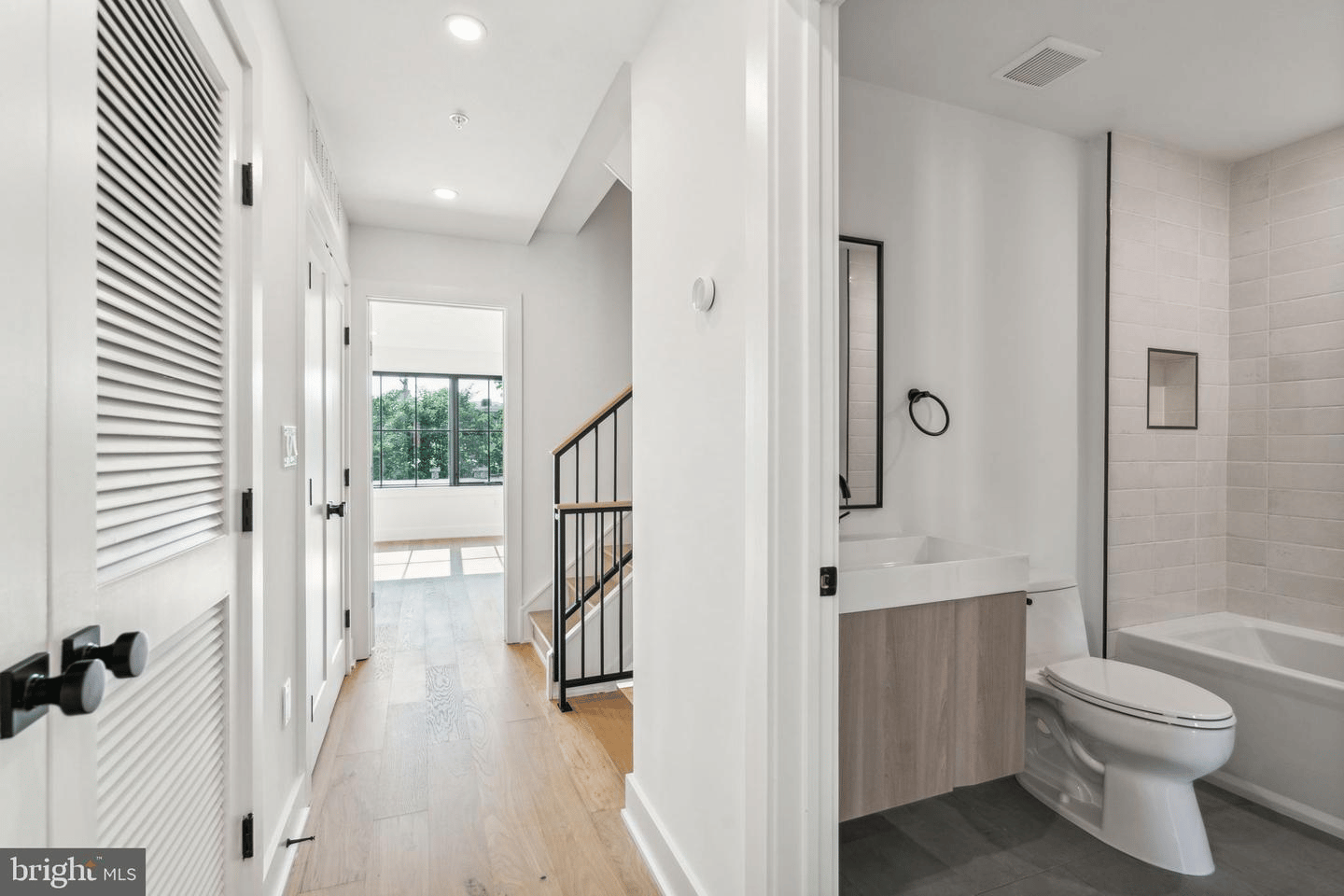 930 S Bonsall St, Philadelphia, PA 19146