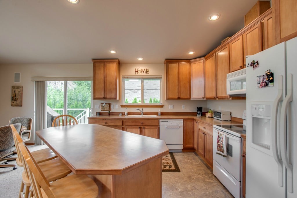 345 Lake Front Rd