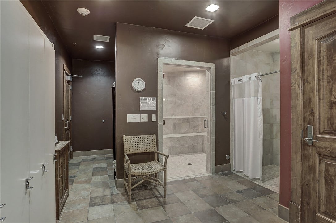 42 Snowfalke Dr, #608