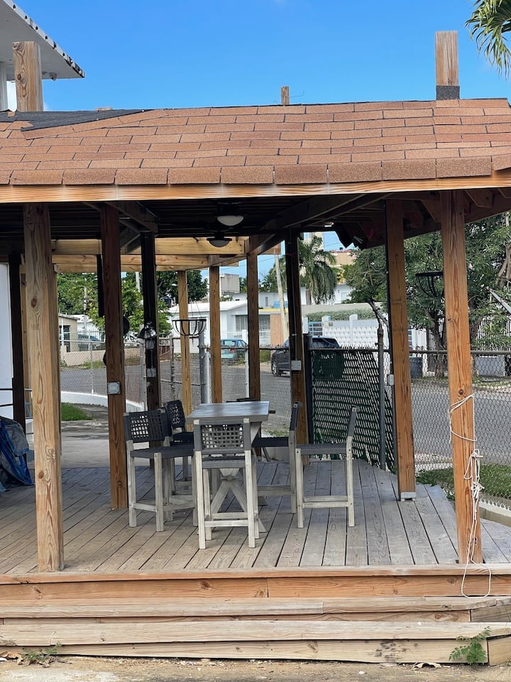 Beach House Apt 11 • Sleeps 4 • Kitchen + Sofa Bed - Airbnb