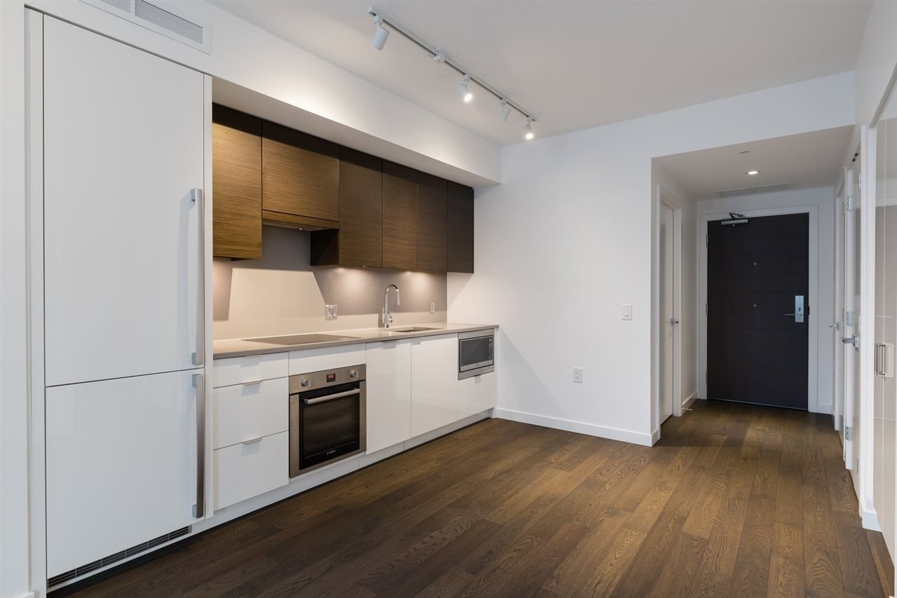 1688 Pullman Porter St, #702
