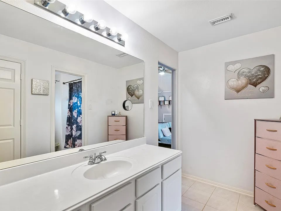 15019 Timbershire Ct