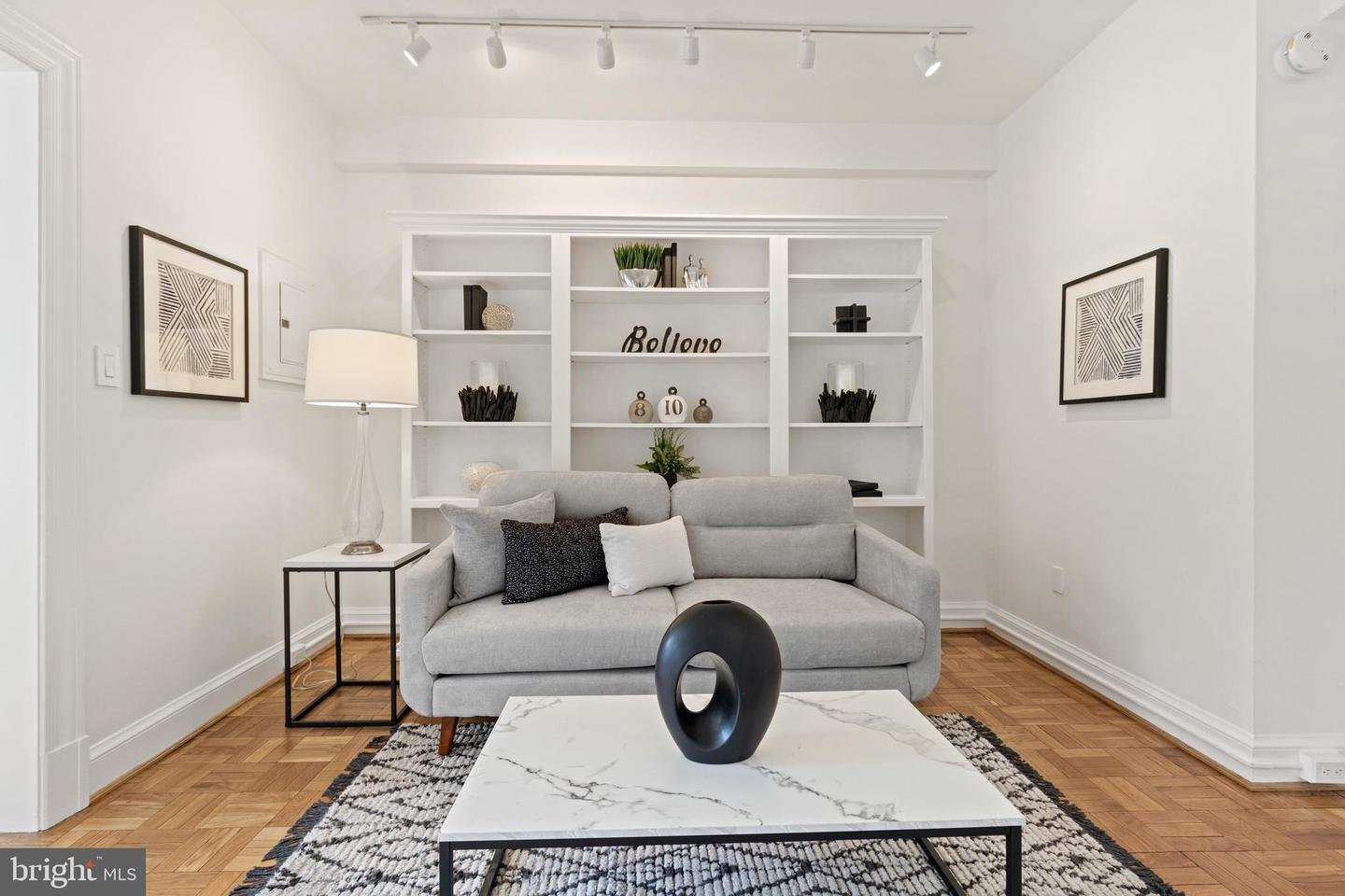 4000 Cathedral Ave NW #327B
