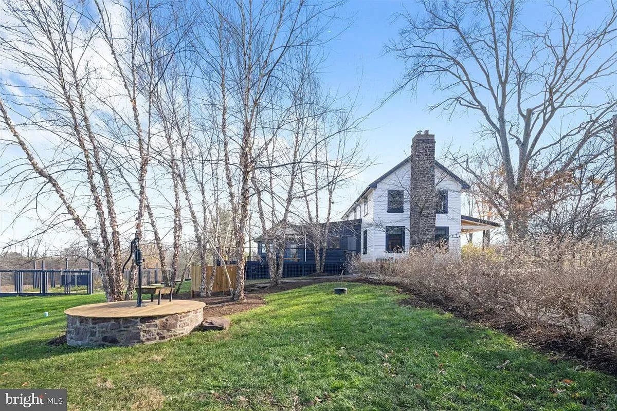 110 Papermill Rd