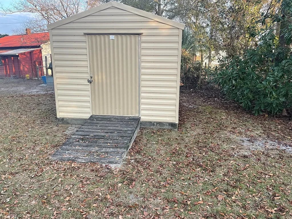 62 W Odum St