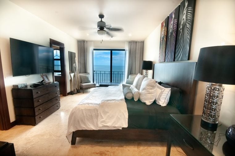 Beachfront Casino Resort Penthouse, Jaco, Puntarenas
