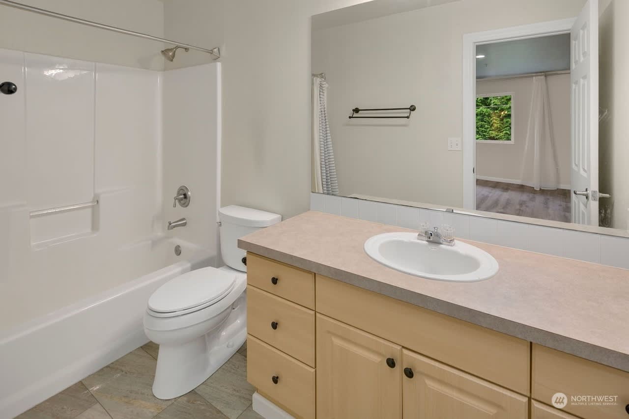 15414 35th Ave W #11