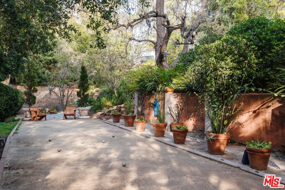 Vibrant Hollywood Hills Spanish