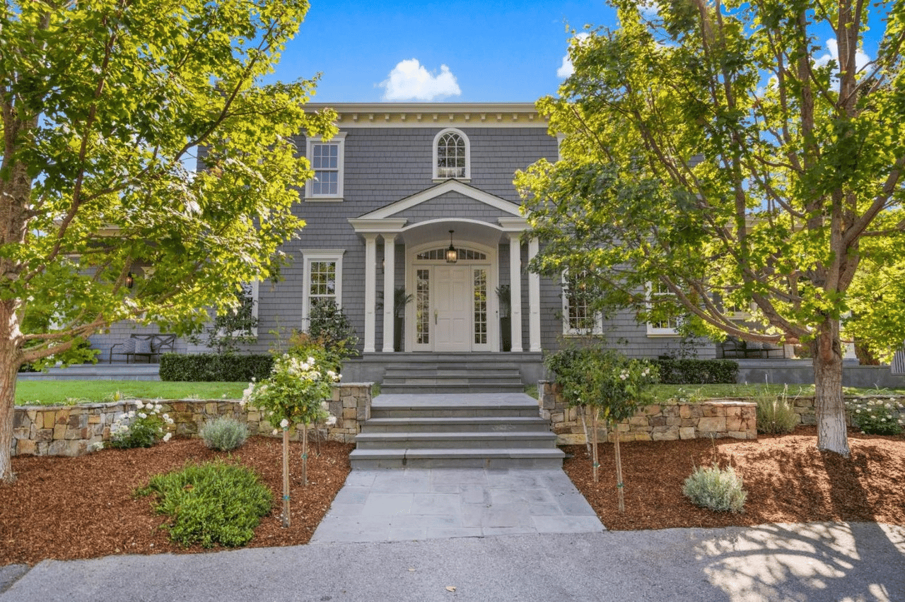 575 Oak Knoll Ln
