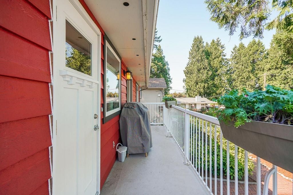 11751 194a St