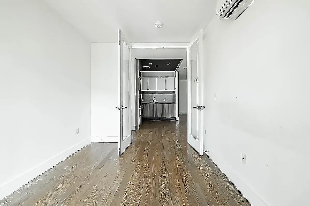 242 Newkirk Ave 4A