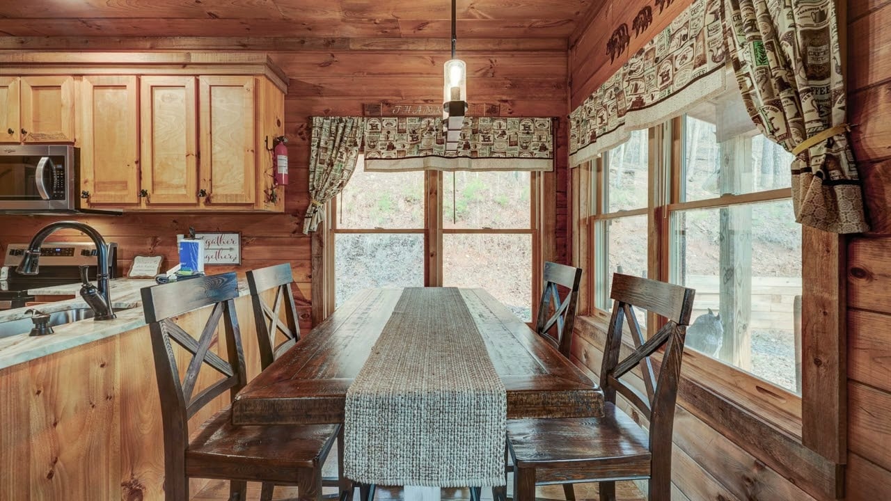 228 Centergate Drive, Ellijay GA