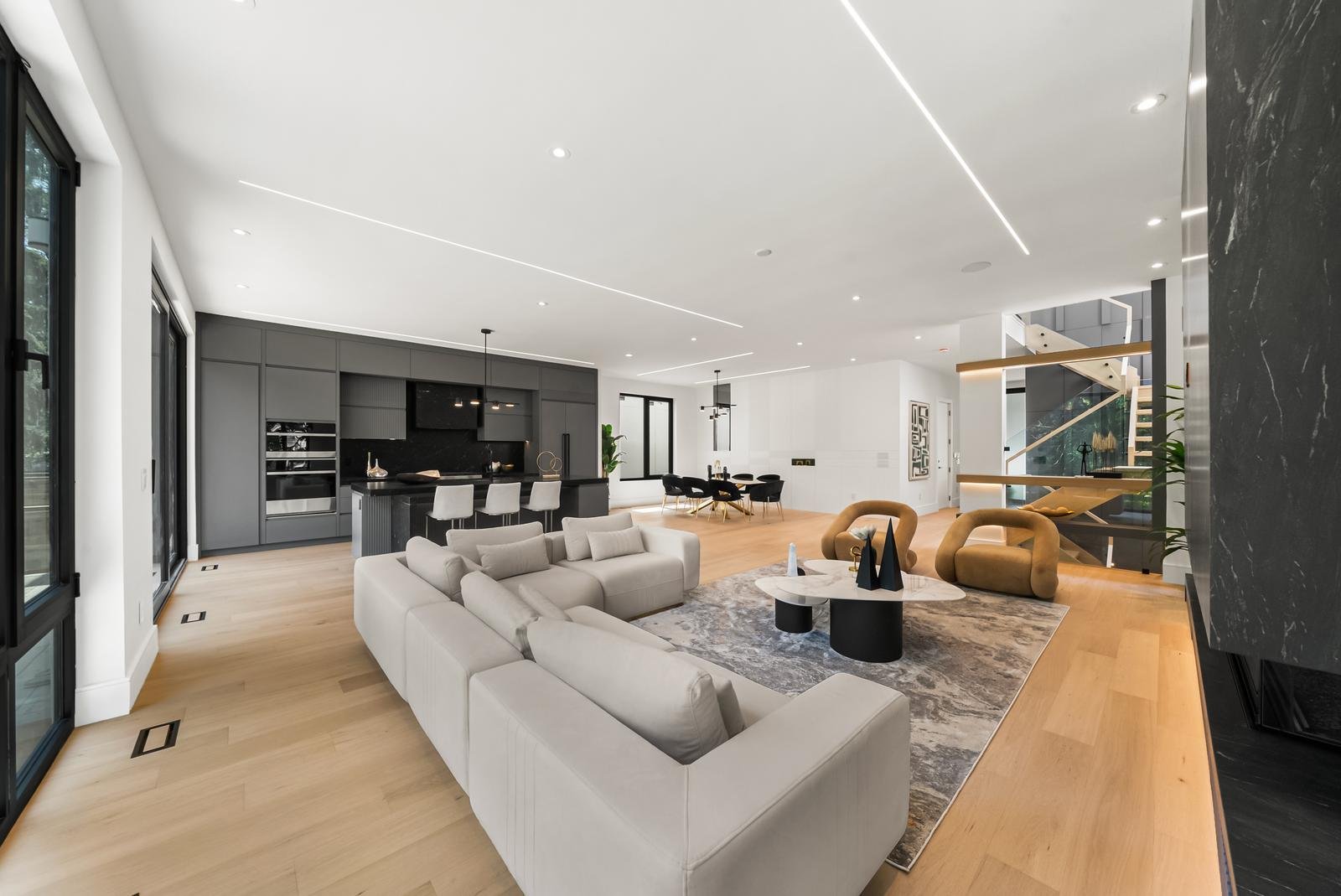 1209 Canterbury Rd