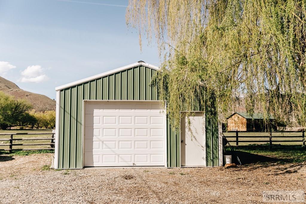 53 Lindberg Ln