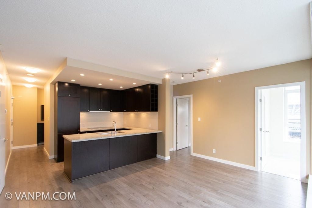 821 Cambie St, #807