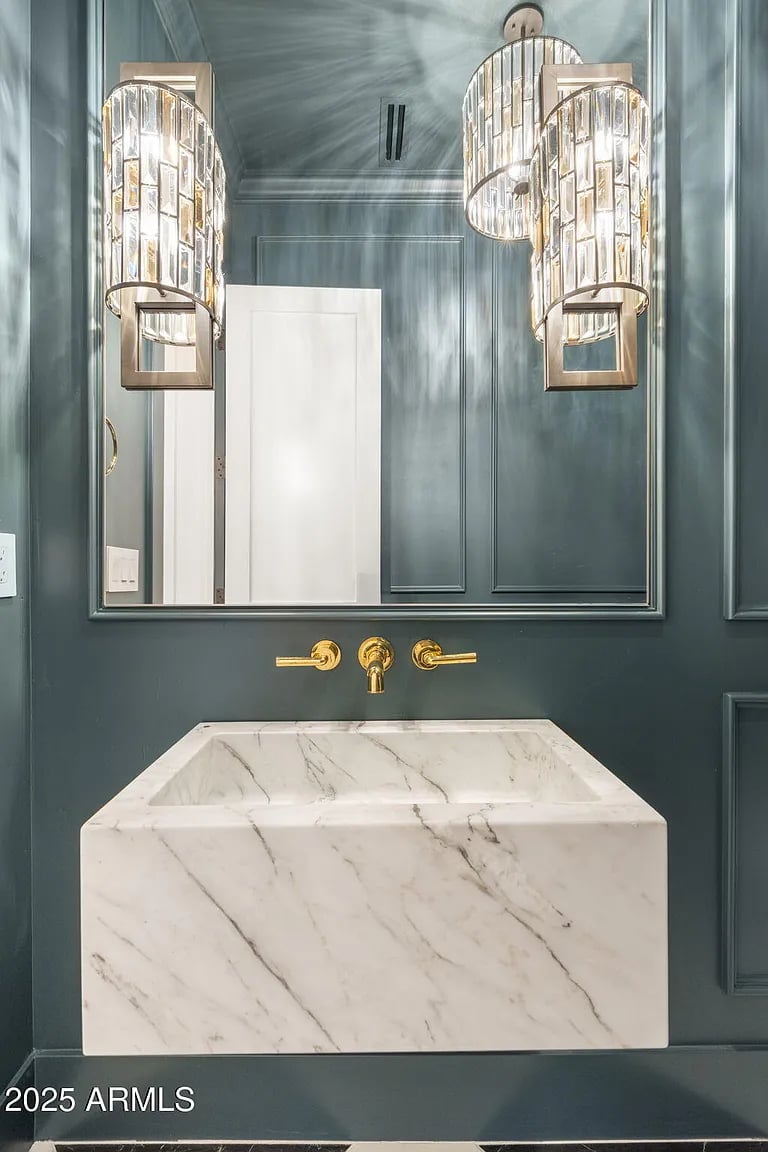 4534 E PEBBLE RIDGE Road