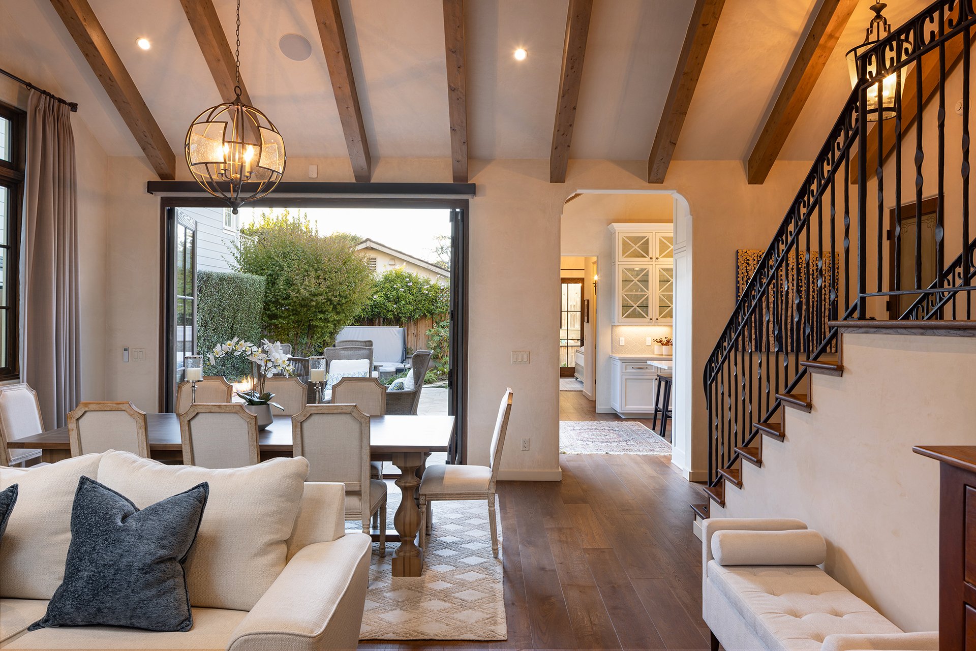 Charming Cottage on Carmel Point
