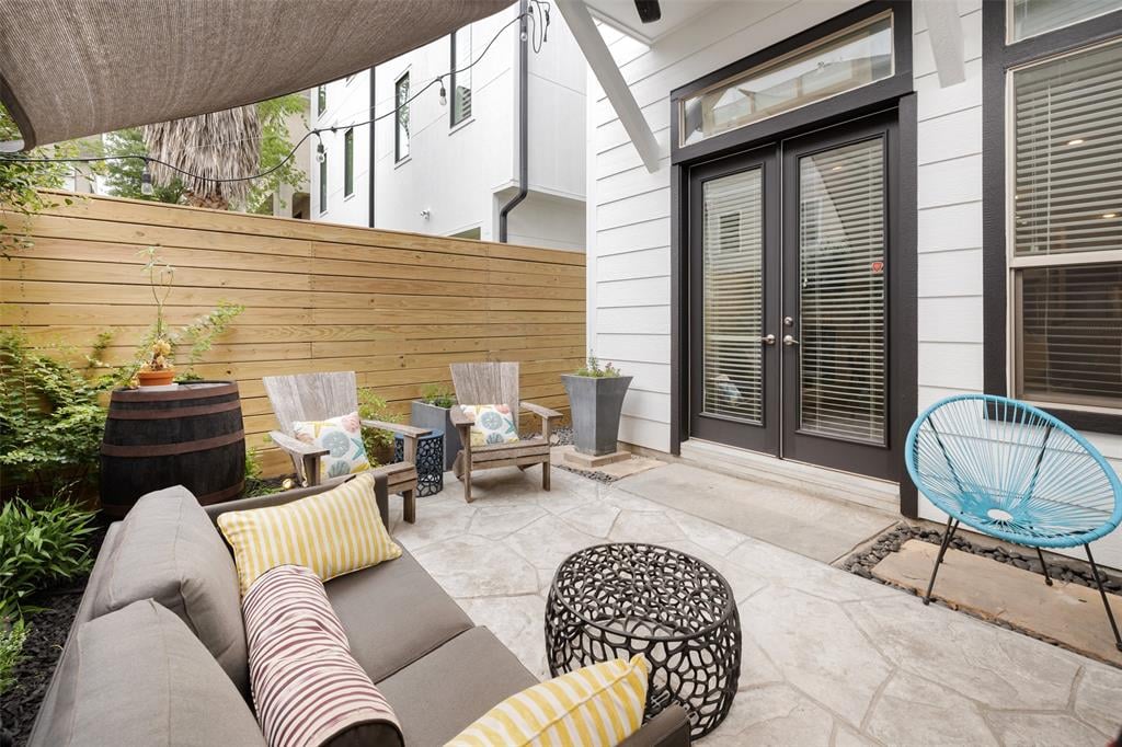 203 Birdsall St