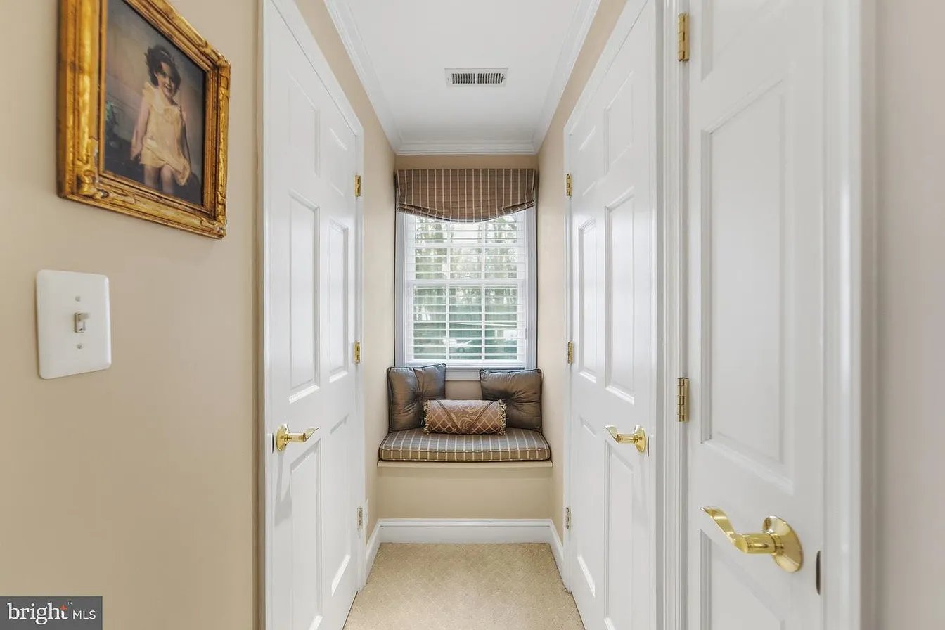 304 Chesapeake Dr