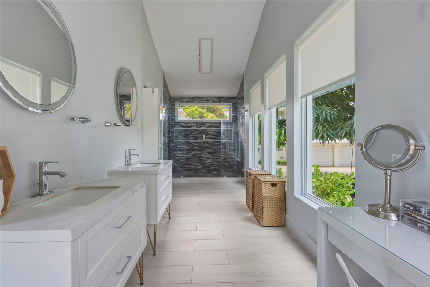 A VILLA CAPARRA Unit #A-22, GUAYNABO, Puerto Rico 00966