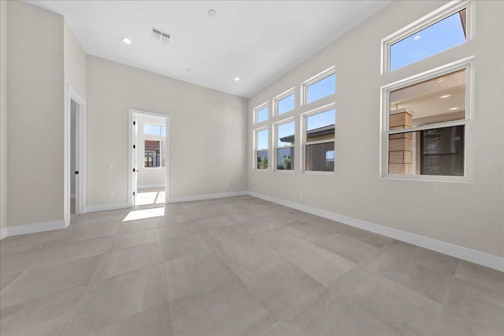 11000 Horizon Ledge Ave.