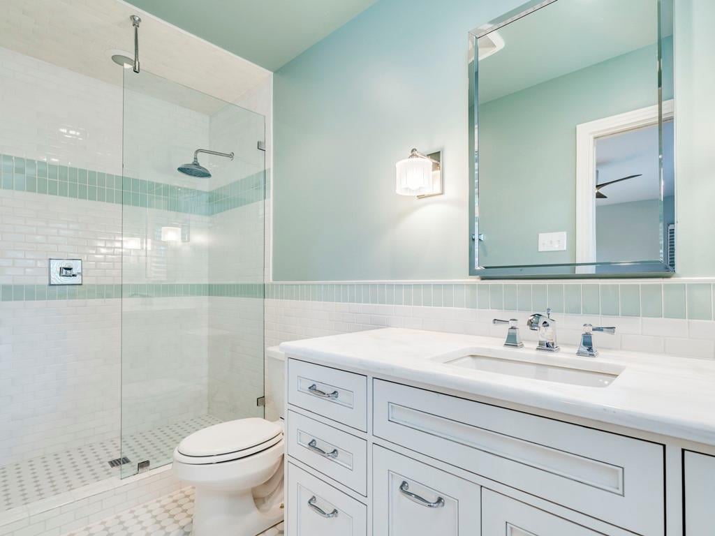 404 Almarion DR