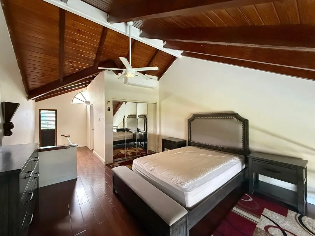 1074 Village Cay 1 Bedroom Apartment