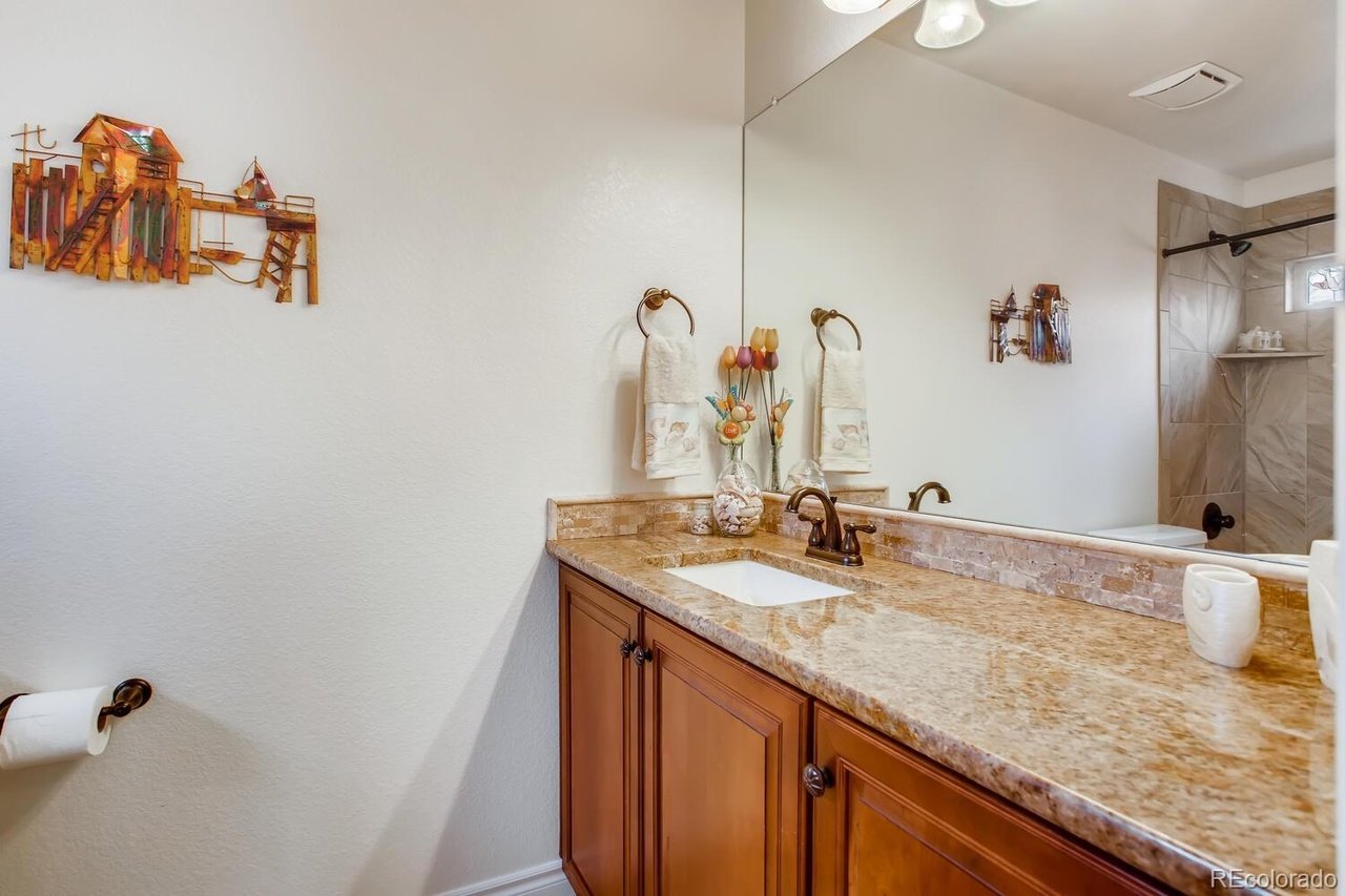 9506 Pendio Ct