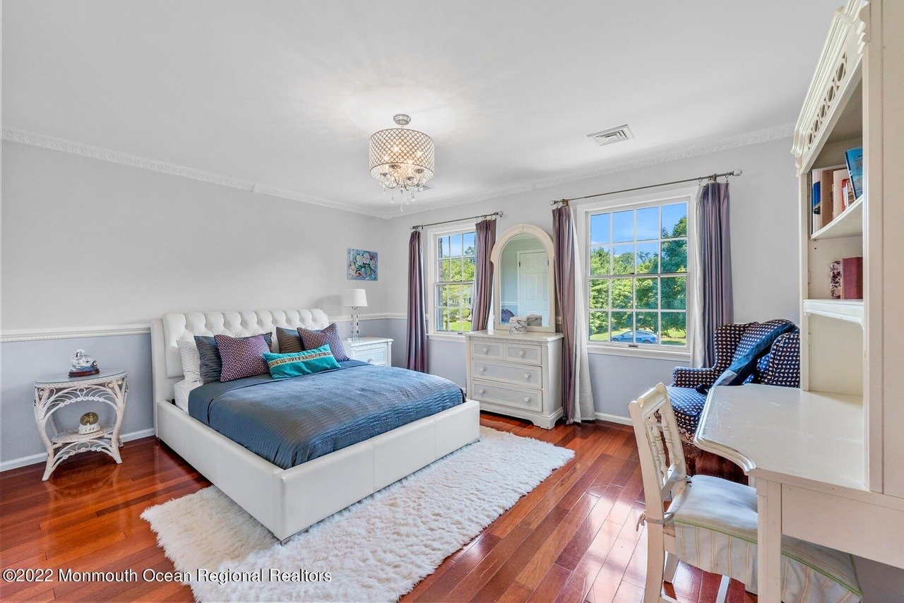 41 Joseph St