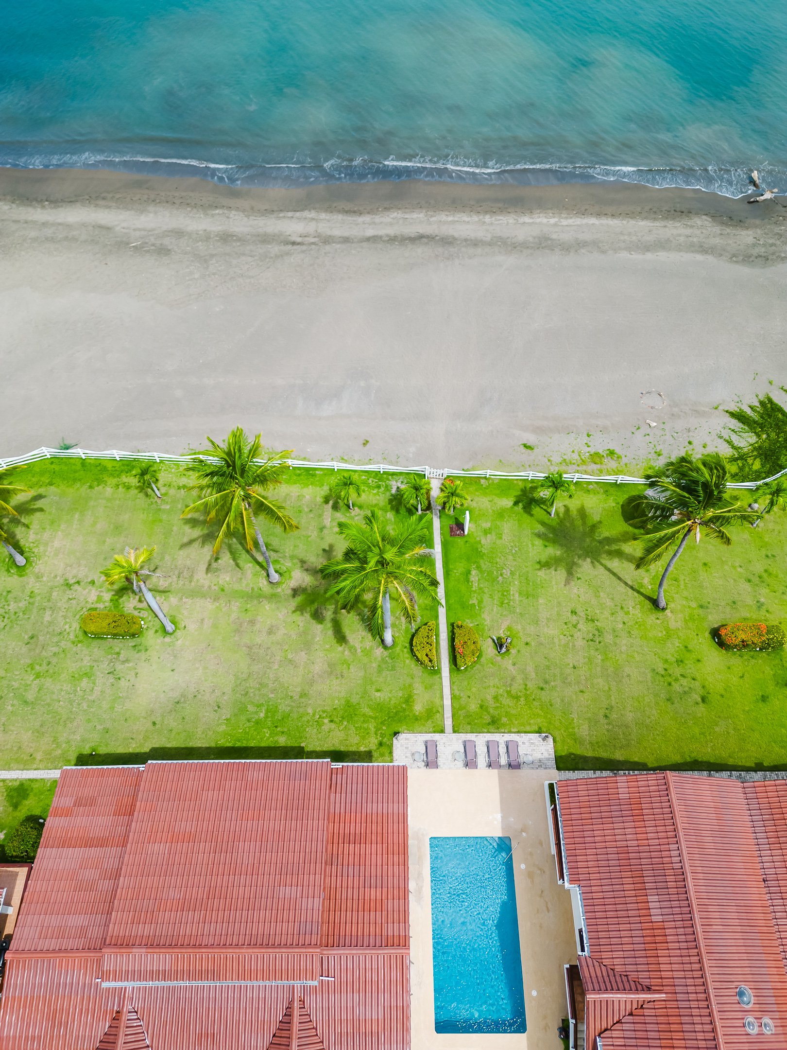 Pacific Beach 4 | Adorable 2 Bedroom 2 Bathroom Beachfront Condo in Playa Potrero!