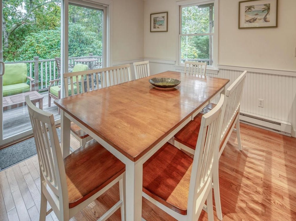 62 Windsor Dr