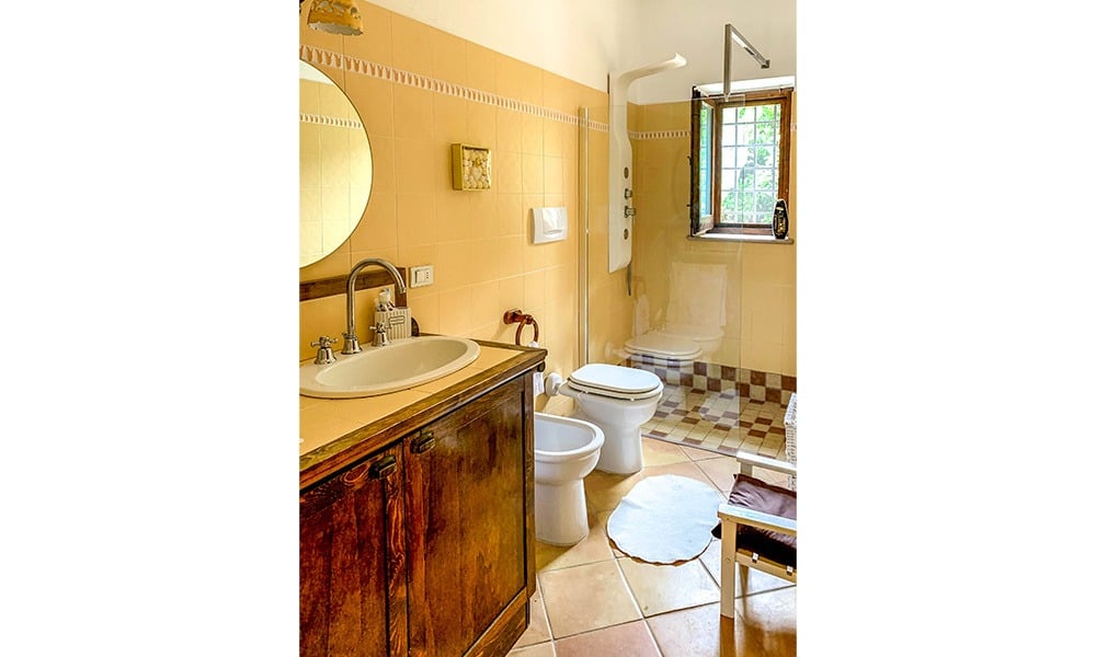 Character Filled Trulli With Pool Near Castellana Grotte