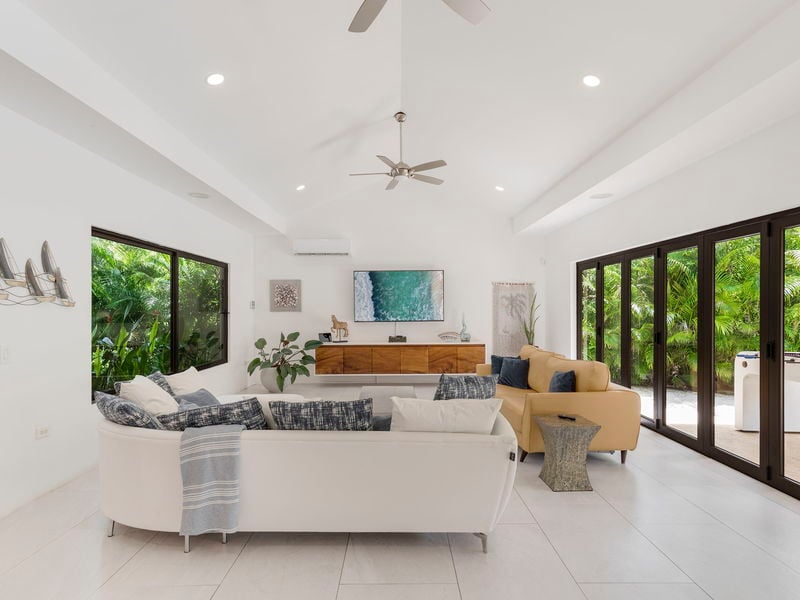 Casa Sunset | Resort-Style Entertainer’s Retreat with Pool in Hacienda Pinilla, Costa Rica