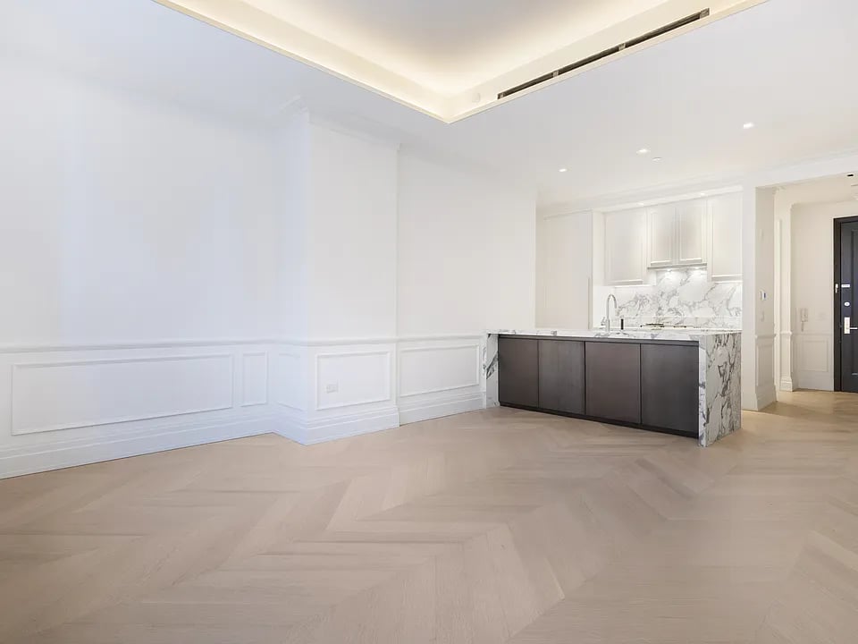 108 Leonard St, #101