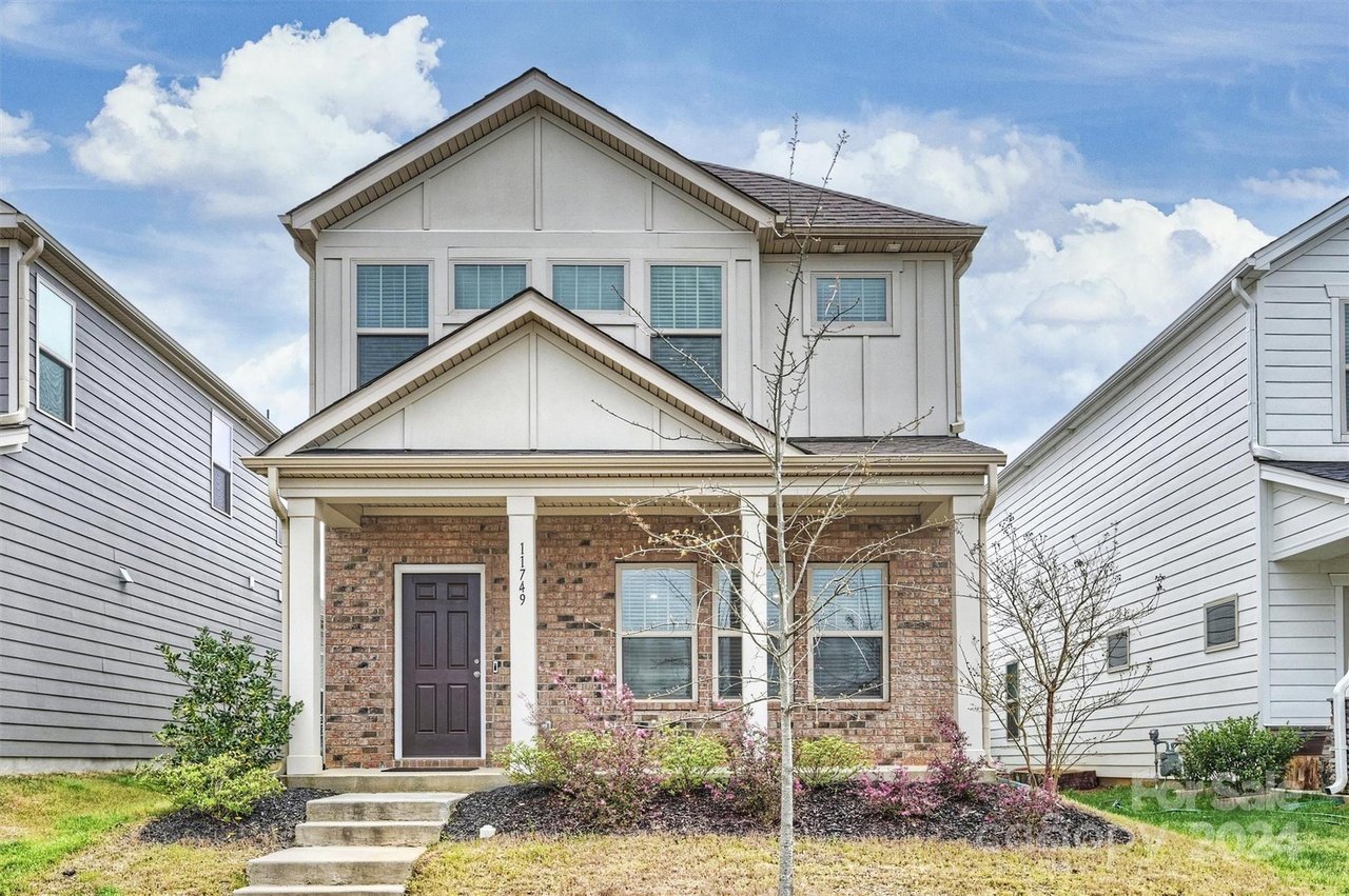 11749 Mesquite Rd